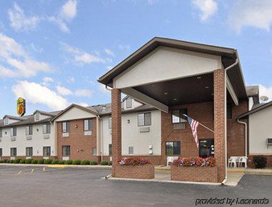 Super 8 By Wyndham Coshocton Roscoe Village Exterior photo